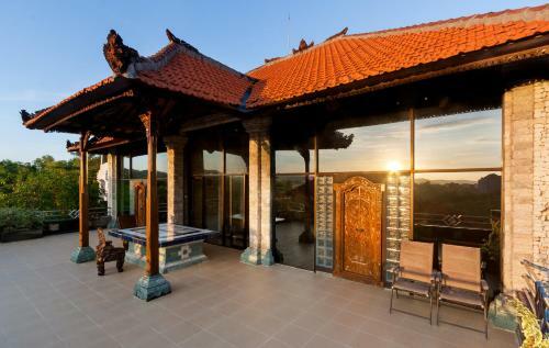 Puri Uluwatu Villas