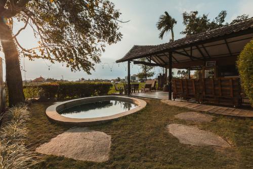 Hostal Big Brother Surf Inn