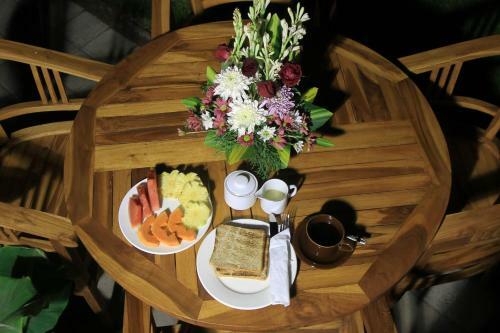 Hostal Saren Guesthouse Bali