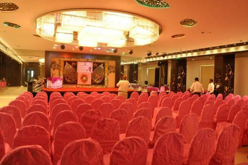 Hotel Chandra Imperial