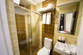 Laze Hotel