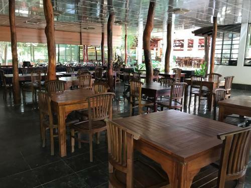 Hotel Rukmali Avanhala