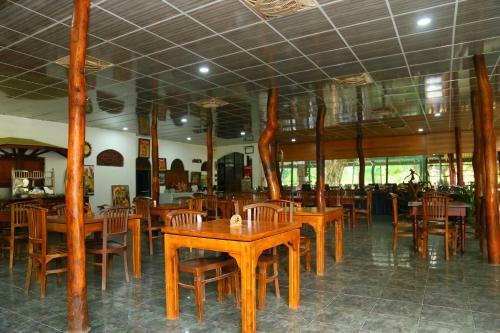 Hotel Rukmali Avanhala