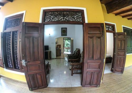 Hostal Araliya Gardens