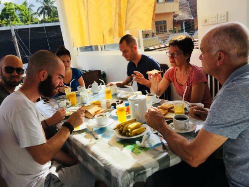 Hostal Anna Tourist Inn