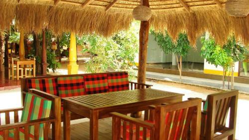 Rupa's Hotel