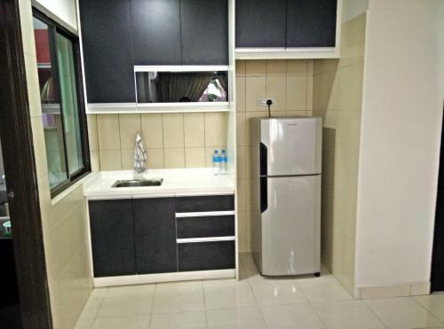Apartamento Indah Alam Condo