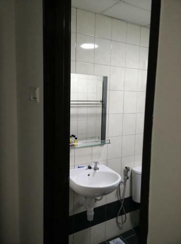 Apartamento Indah Alam Condo