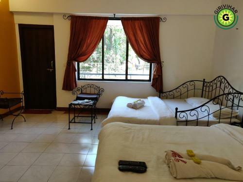 Hotel Girivihar Holiday Club