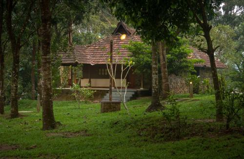 Hotel Quiet By The River- Cgh Earth