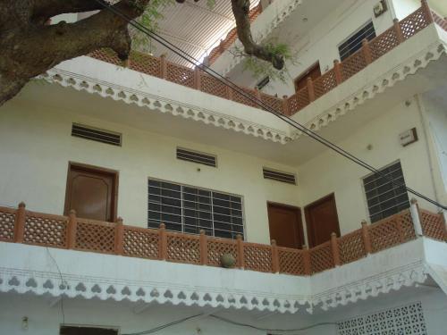 Hotel Raghav Resort