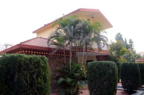 Hotel Sajjan Bagh