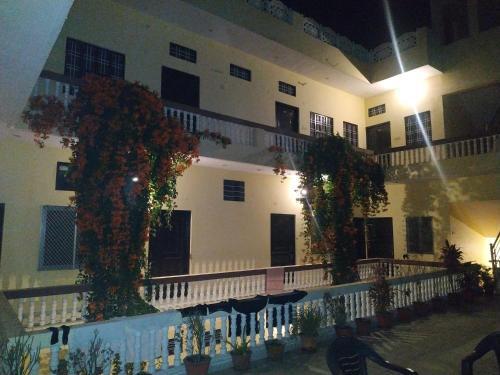 Bed & Breakfast Keshav Palace