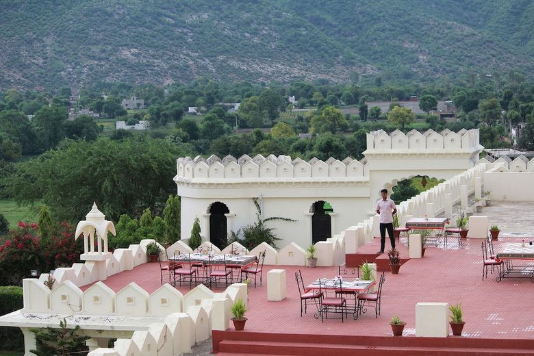 Hotel Gulaab Niwaas Palace
