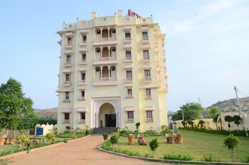 Hotel Satyam Palace