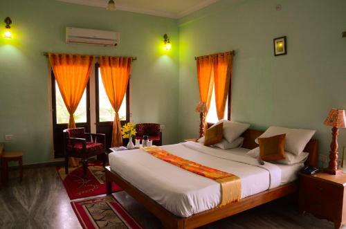 Hotel Satyam Palace