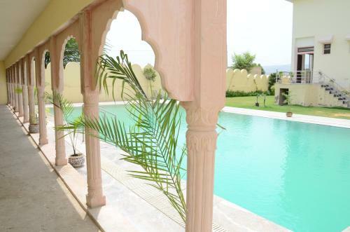 Hotel Satyam Palace