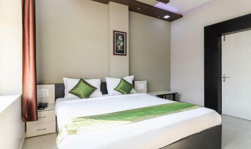 Hotel Raj Garden