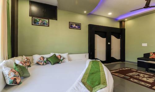 Hotel Raj Garden