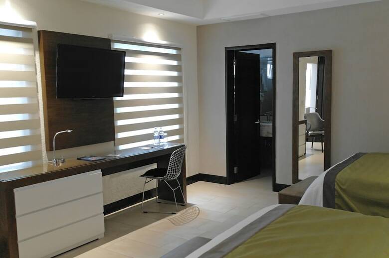 �urea Hotel And Suites