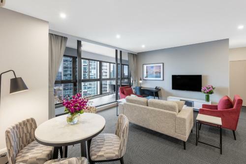 Hotel Meriton Kent Street