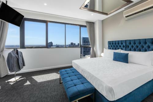 Hotel Meriton Kent Street