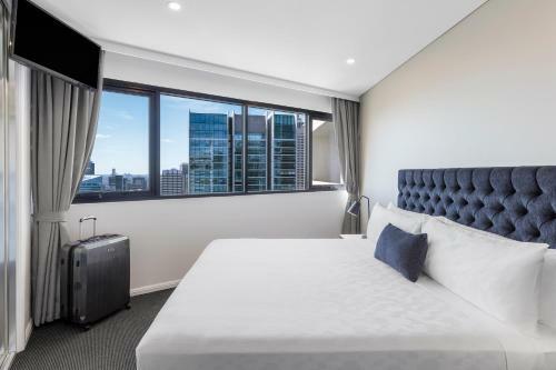 Hotel Meriton Kent Street