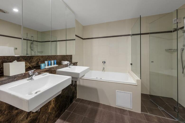 Hotel Meriton Serviced Apartments-world Tower
