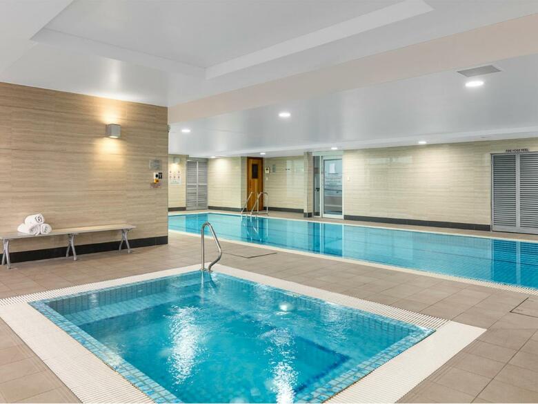 Hotel Meriton Serviced Apartments-world Tower