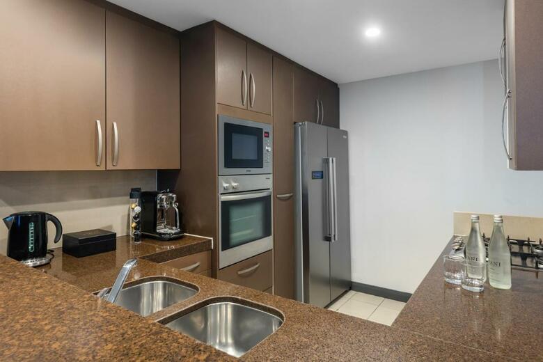 Hotel Meriton Serviced Apartments-world Tower