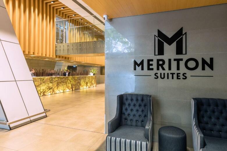 Hotel Meriton Serviced Apartments-world Tower