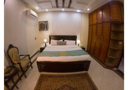 Hostal Harvey's Guest House