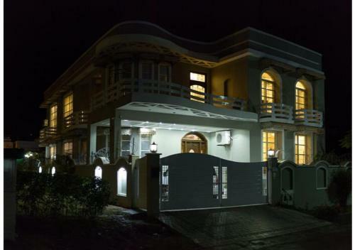 Hostal Harvey's Guest House
