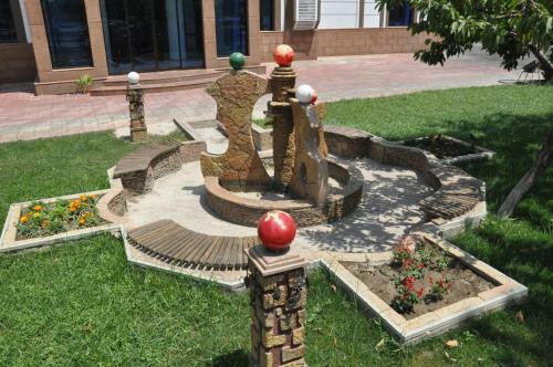 Firuz Hotel