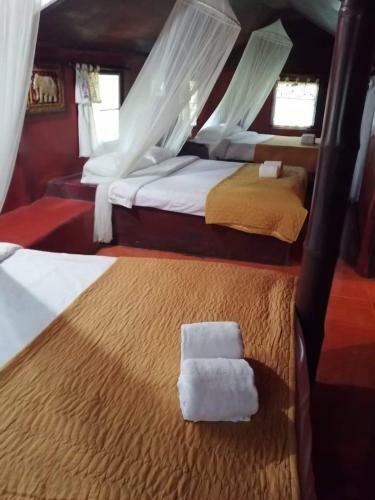 Hotel Ban Din Resort Chiang Rai