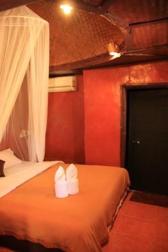 Hotel Ban Din Resort Chiang Rai