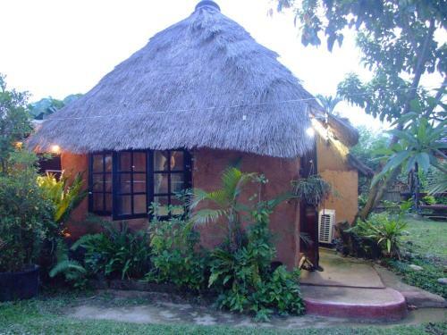 Hotel Ban Din Resort Chiang Rai