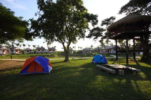 Resort Railumpoo (farm And Camping)