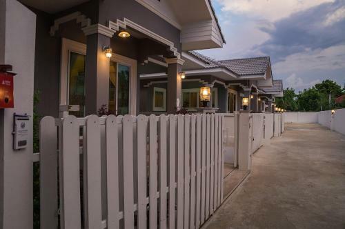 Bann Income Holiday House