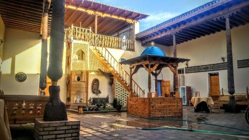 Hotel Qosha Darvoza