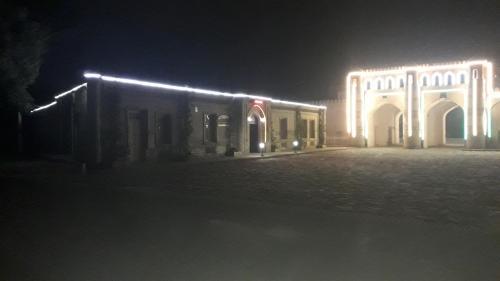 Hotel Qosha Darvoza