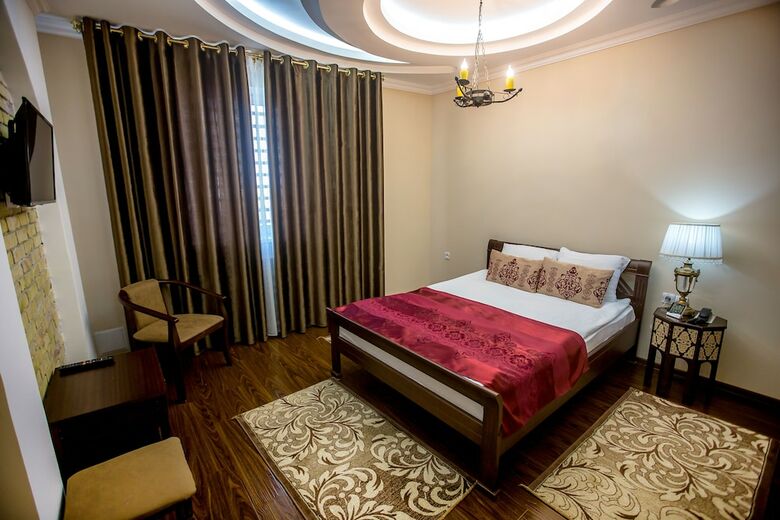 Arkanchi Hotel