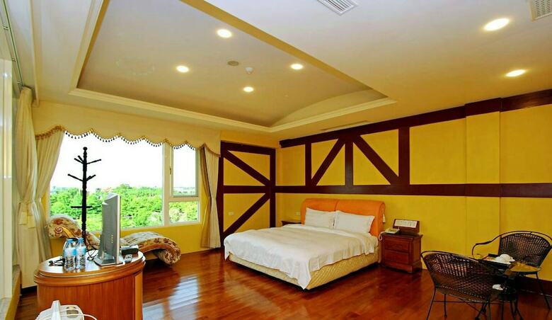 Bed & Breakfast Paris Villa