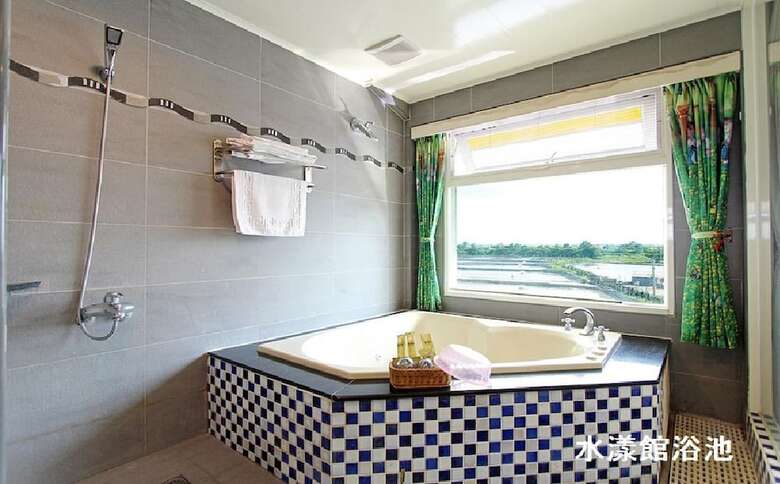 Bed & Breakfast Paris Villa