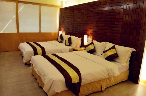 Yake Homestay