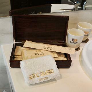 Hotel Royal Seasons Zhongkang (superior)