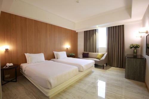 Highness Hotel