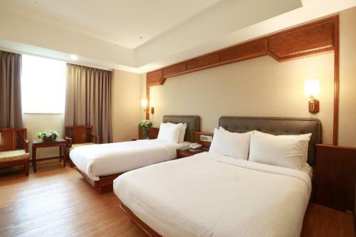 Highness Hotel