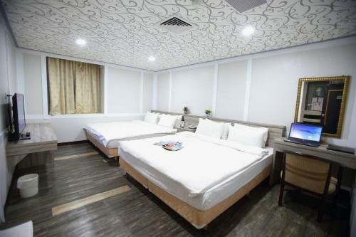 Posada Fun House Hotel - Hsinchu