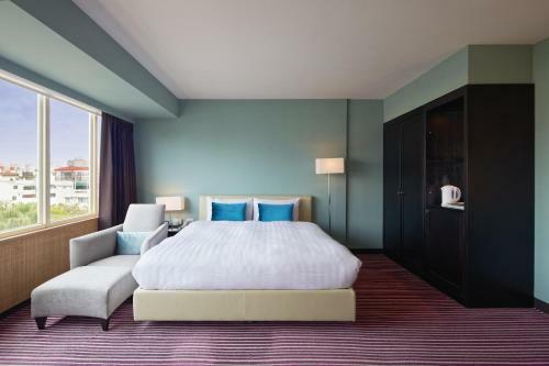 52 Hotel